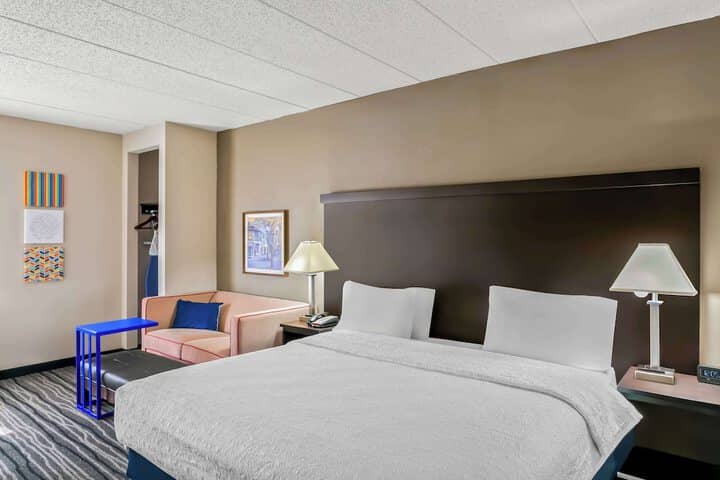 Room 7 of 39