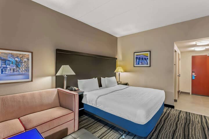 Room 11 of 39