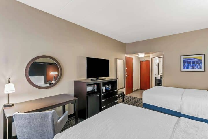 Room 13 of 39